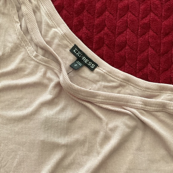Express Blush Ribbed Top - Picture 2 of 4